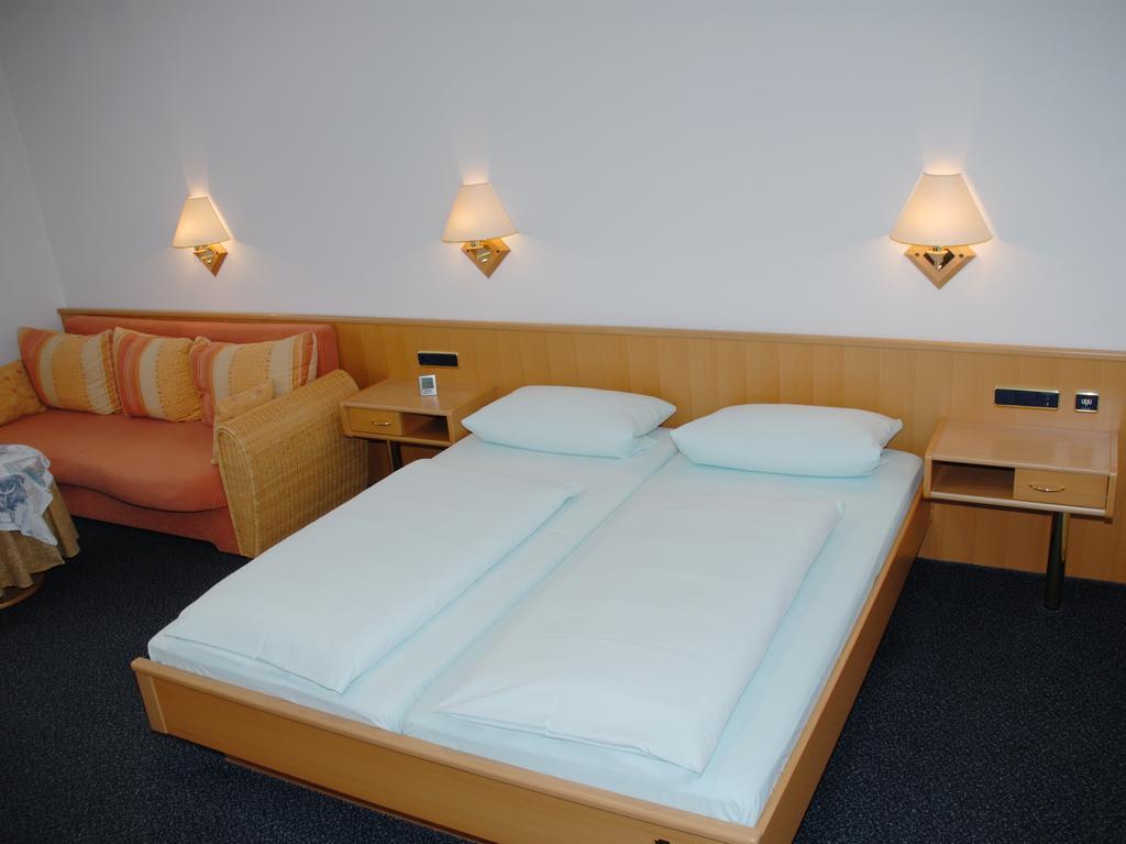 Hotel Zum Braeu-Toni Dietfurt Pokój zdjęcie