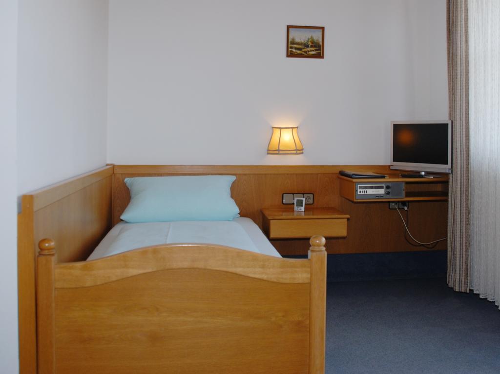 Hotel Zum Braeu-Toni Dietfurt Pokój zdjęcie